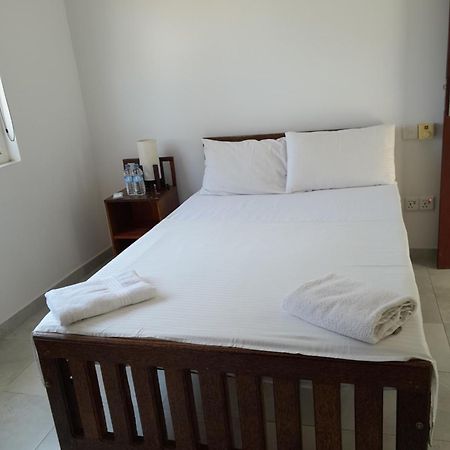 Amssler Beach Stay Kalutara Exterior photo