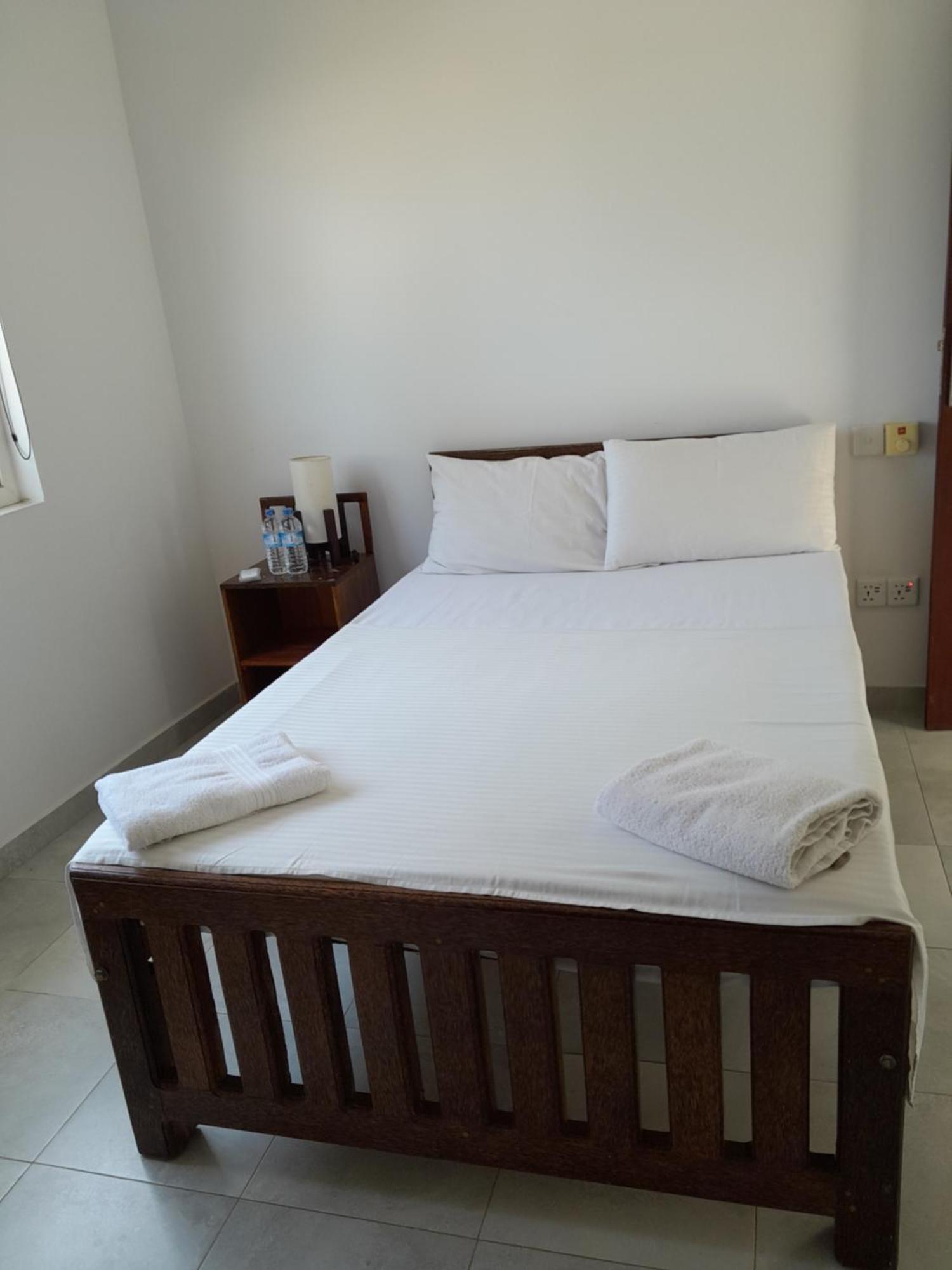 Amssler Beach Stay Kalutara Exterior photo