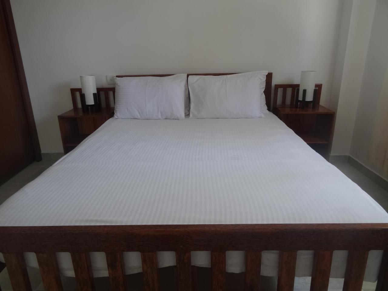 Amssler Beach Stay Kalutara Exterior photo